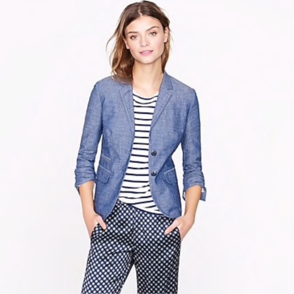 J.Crew Schoolboy style blazer in classic blue Chambray, 2 button close, Size 4 - Picture 2 of 14